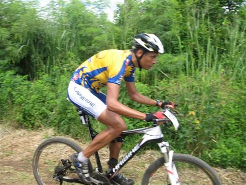 4 HEURES VTT DE CHAMP - FLEURY, photo 2